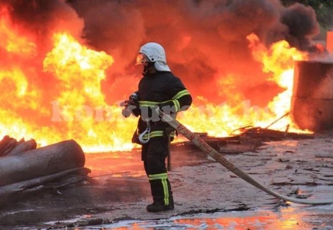 Баба се е задушила при пожар в дома й