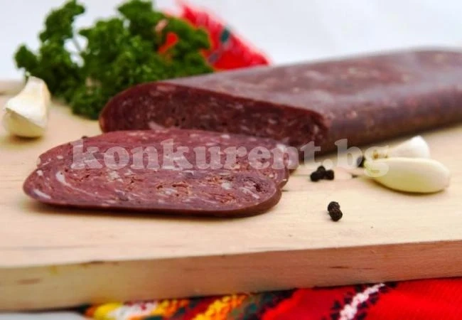 Крадец се споразумя в съда за палка луканка