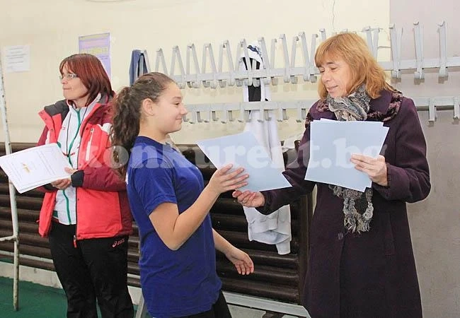 Деца получиха дипломи по волейбол