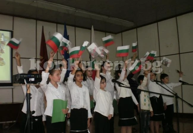 В Криводол спретнаха рецитал за българските просветители