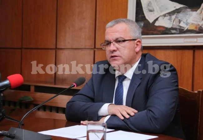 Николай Иванов заминава на фест
