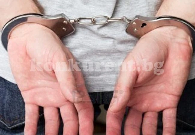 Задържаха 17-годишен автоджамбаз