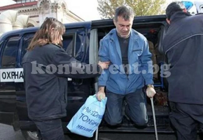 Златистия се връща в затвора за Нова година