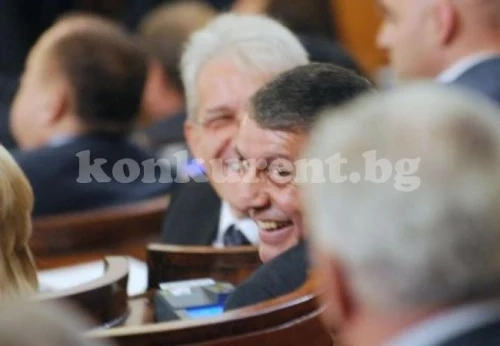 15 нови депутати положиха клетва