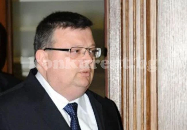 Цацаров поиска имунитета на Цветанов, Станишев, Сидеров и още трима депутати