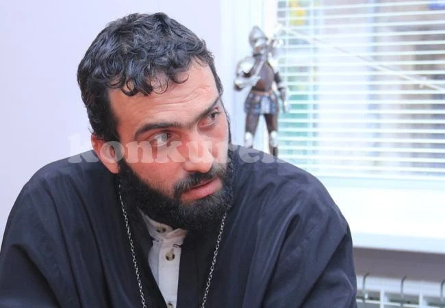 Удължиха срока за разследването на отец Кирил