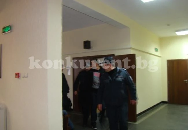 Ченгето от обира във Враца е ударил и златото в Монтана