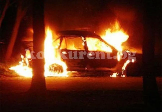 Опожариха автомобил в столичен квартал