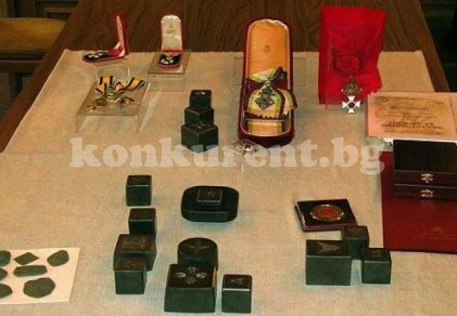 Българи задържани в Сърбия за контрабанда на реликви