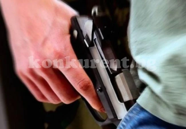 Арестуваха 19-годишен за въоръжен грабеж