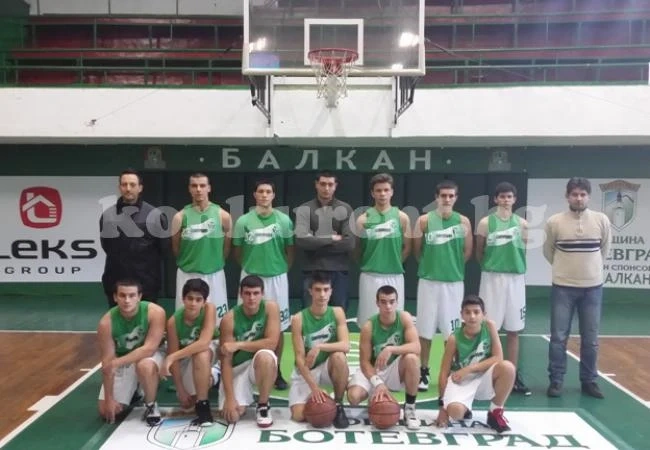 Баскетболисти на Ботев 2012 губят от фаворити