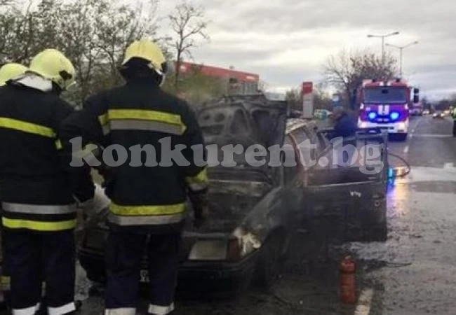 Кола пламна в движение /ВИДЕО И СНИМКИ/