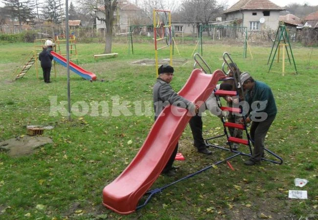 Завършиха модерни площадки за децата на община Борован