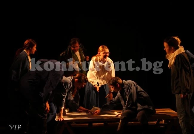 Собственикът на „Косаня“ ще води децата от „Асен Златаров“ на театър