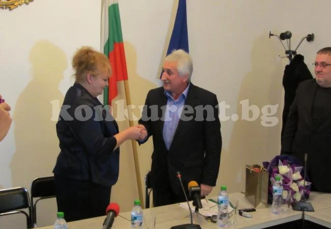 Малина Николова взе ключа за областна администрация