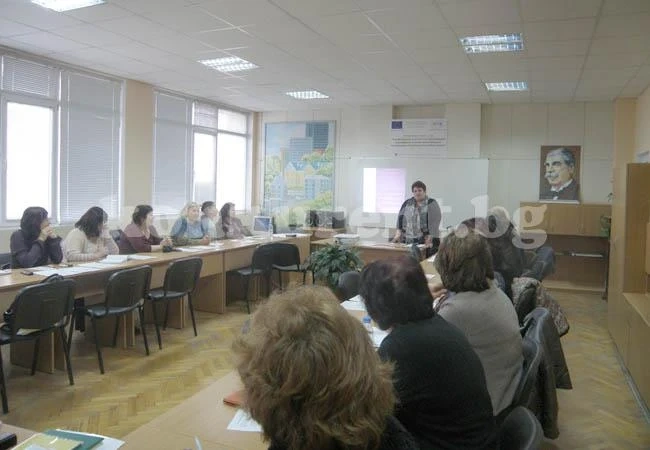 Учители проведоха форум за децата с обучителни проблеми