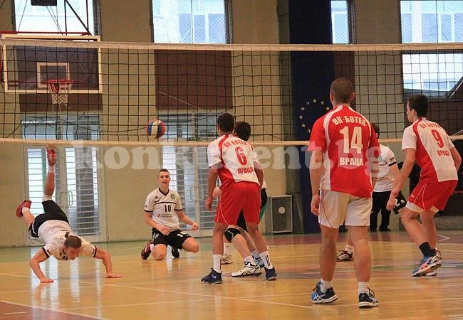 ВК Ботев би връстници от Габрово след обрат
