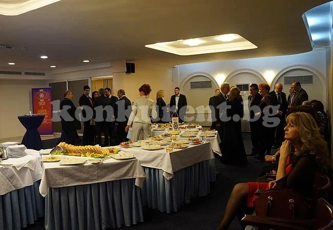 Ротари клуб „Аугуста“ отбеляза 10 години с благотворителен бал