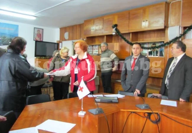 Фирма дари печки и хладилници на пострадали от пороите в Берковица