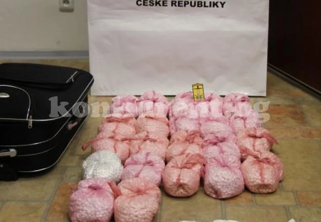 ДАНС и чешките служби удариха наркопласьори