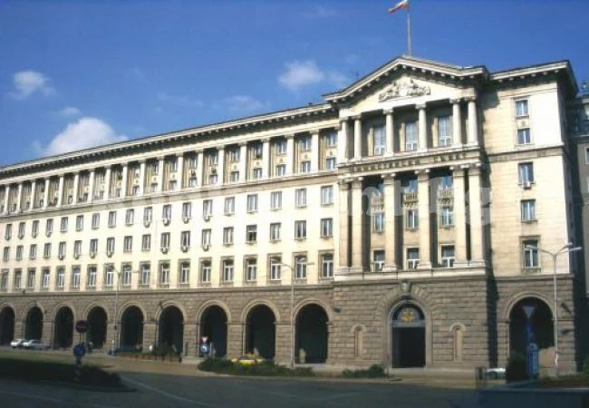 Замразяват пенсионната реформа през 2015