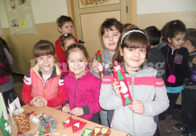 Малгучани от Видин спретнаха коледен базар