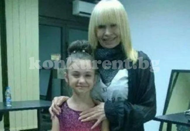Крисия по-желана от Лили Иванова за Коледа и Нова година