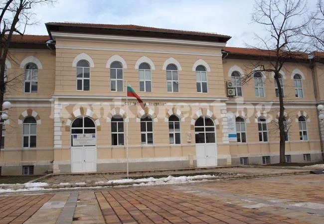 СОУ „Козма Тричков” организират благотворителен концерт