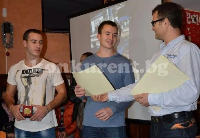 Автомоделисти изпращат годината с награди