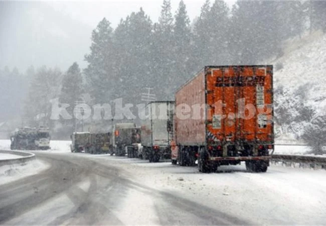 Затварят Котленския проход за превозни средства над 10 тона