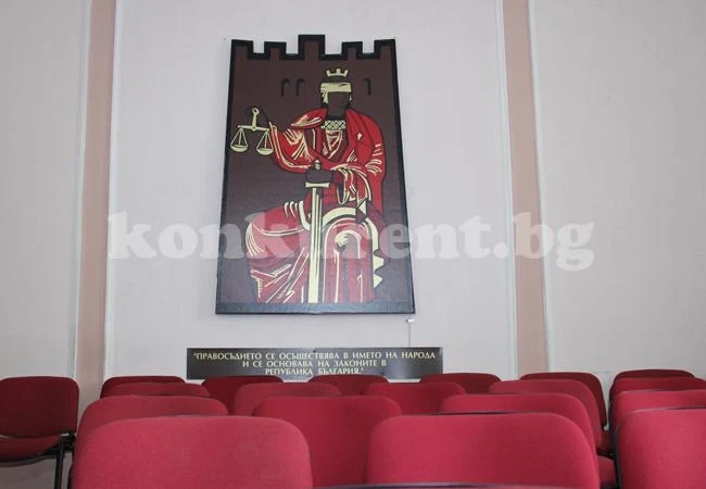 Двама ще лежат за кражба на кабели край Горни Лом