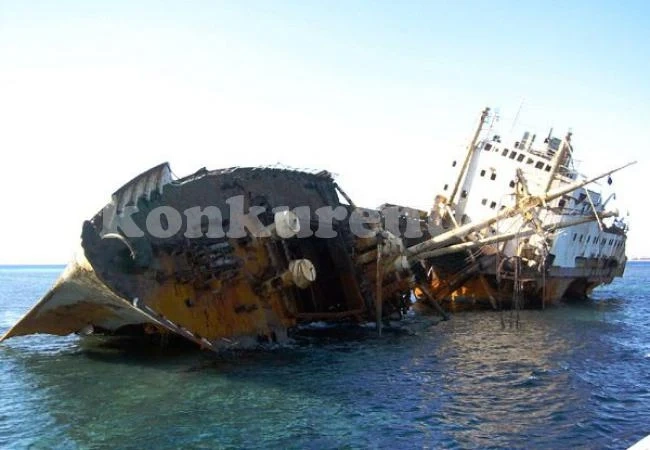 Турски кораб потъна край Равена, 11 души са в неизвестност