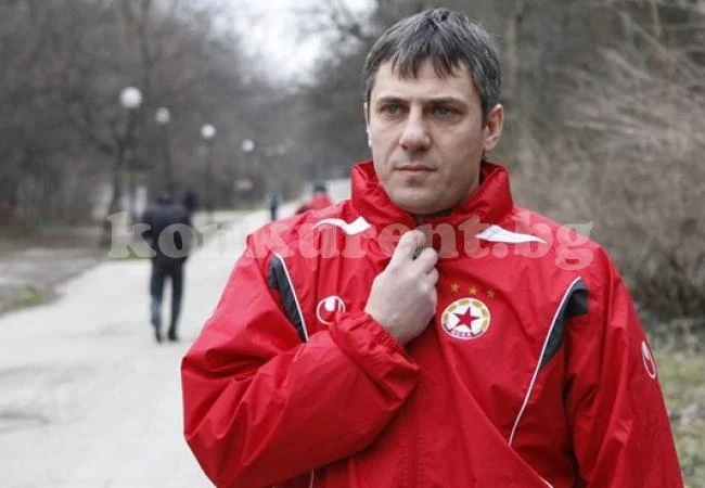Адалберт Зафиров прие да спасява Ботев