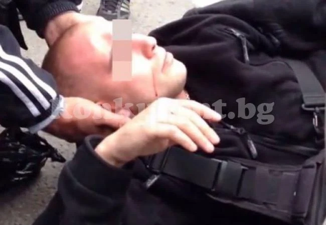 Побеснял мъж налетя на ченге