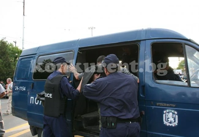 Закопчаха двамата, нападнали и обрали мъж в Бутан