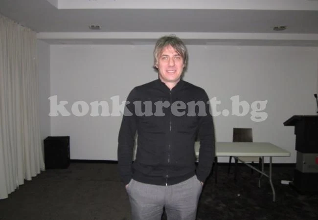 Зафиров: Вярвам, че феновете в „червен\