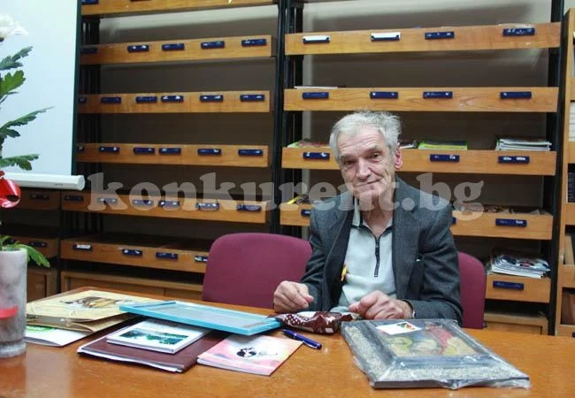 Тони Дуковски празнува рождения си ден с нова книга