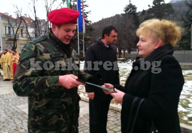 Малина Николова благодари на военните за помощта при бедствието