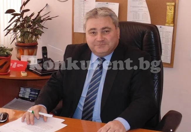 Павлин Петров: Учителите не бързат да оставят дневника, а работят с желание