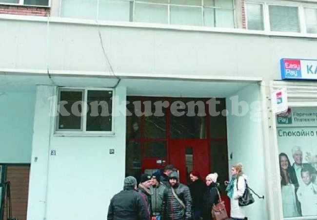 Сертов се покри, не излиза и за хляб