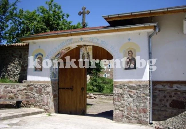 Чипровският манастир се стяга за празник