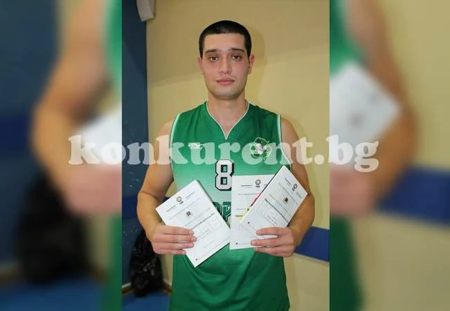 Цеков скъса коша на съперник за успех на Ботев 2012