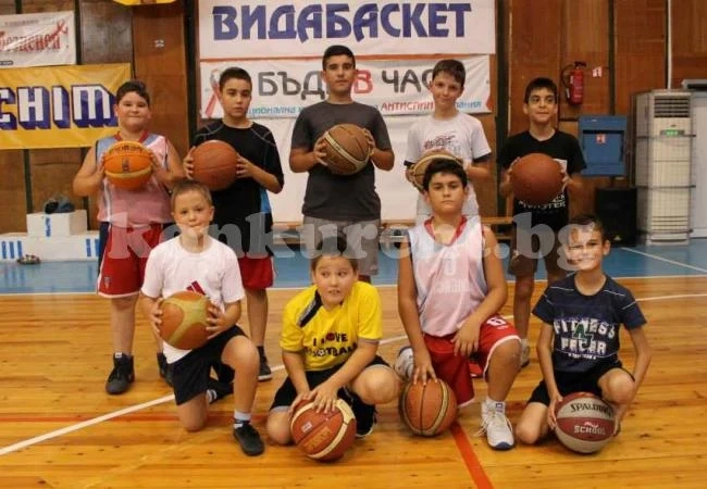 Видабаскет обучи над 80 деца по програма на ММС