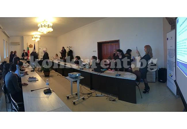 Областната управа във Враца приключи проект за обучение на служителите си