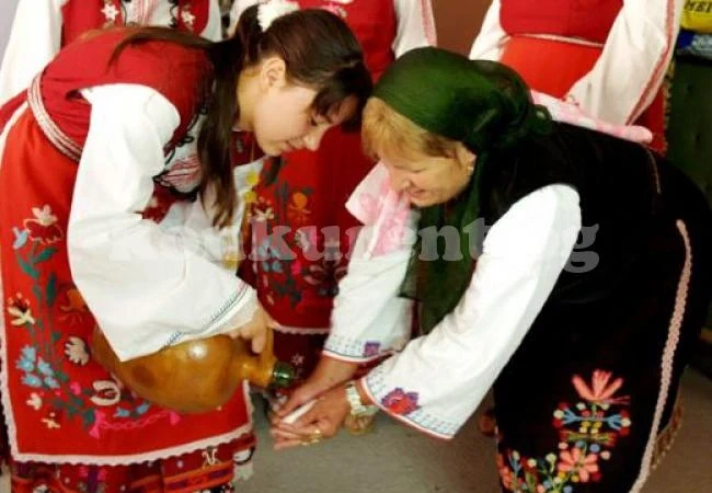 Отбелязваме Деня на родилната помощ - Бабинден