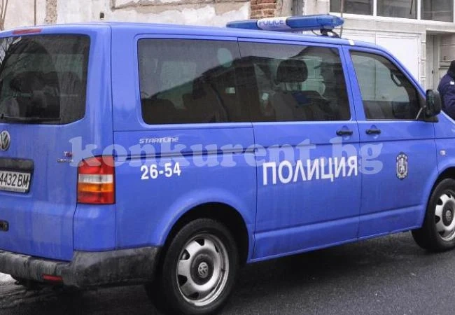 Запалиха къща в Бяла Слатина, полицията е по петите на извършителя