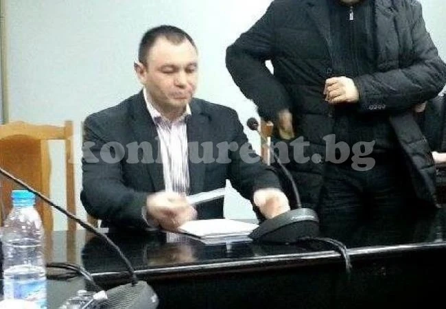 Черния Роди избягал в чужбина на 11 януари