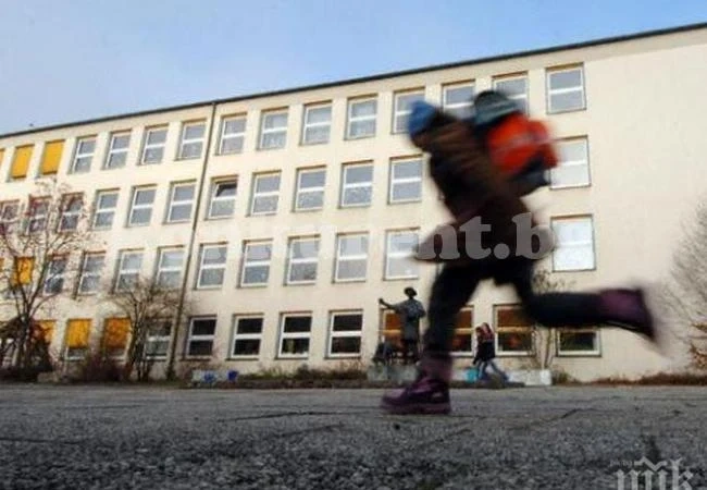 Грипът затвори 373 училища