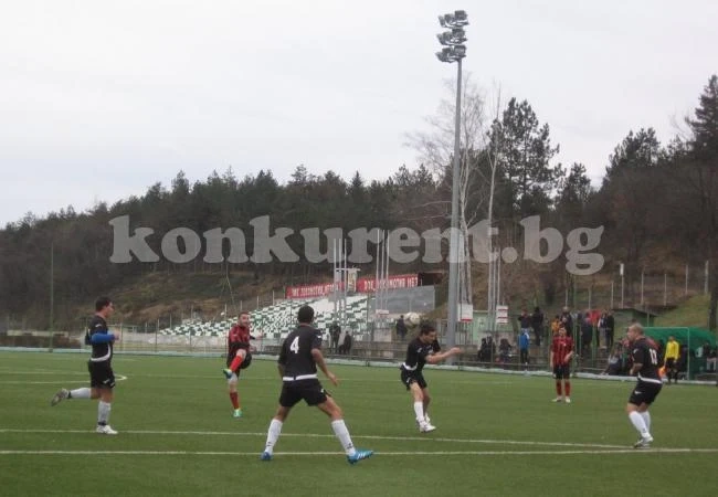 Кариана се опъна на Локо за 0:0