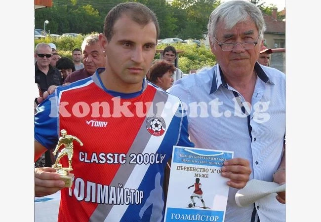 Филип Илиев блести с хеттрик за Пъстрина